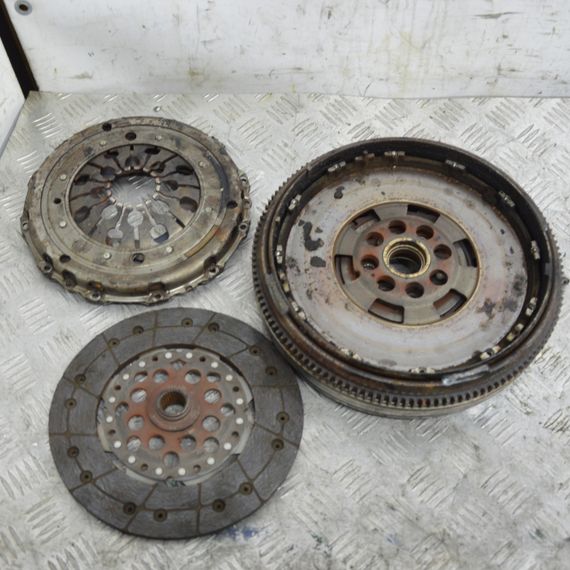 Комплект зчеплення 2.4 D / 2.5 TDI Volkswagen Transporter T4 1990-2003 Маховик Фольксваген т4 417002710 | Зображення 2