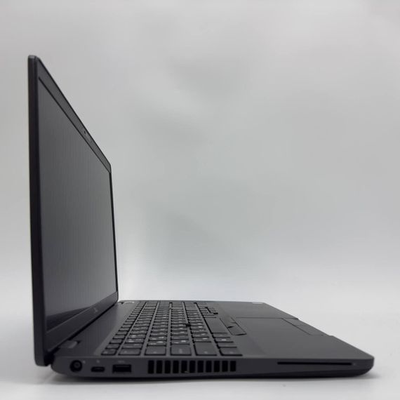 Ноутбук Dell Latitude 5500 / 15.6" (1920x1080) IPS / Intel Core i7-8665U (4 (8) ядра по 1.9 - 4.8 GHz) / 16 GB DDR4 / 256 GB SSD / Intel UHD Graphics / WebCam / HDMI б/в + Подарунок Мишка та килимок | Зображення 6