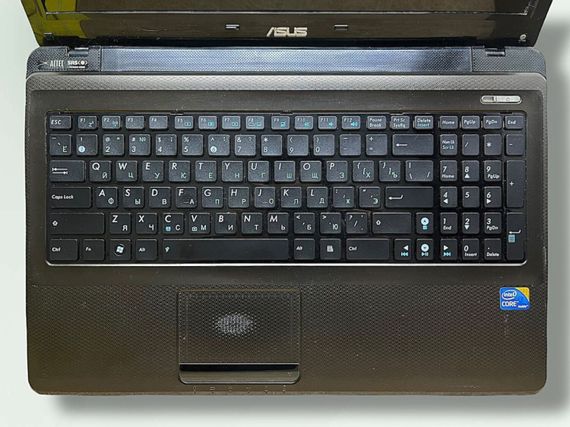 Ноутбук Б-класс Asus X52F / 15.6" (1366x768) TN / Intel Core i5-460M (2 (4) ядра по 2.53 - 2.8 GHz) / 4 GB DDR3 / 120 GB SSD / Intel HD Graphics / WebCam б/у | Зображення 2