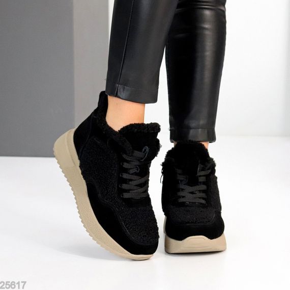 Спортивні замшеві черевики з хутром на бежевій підошві | Зображення 7