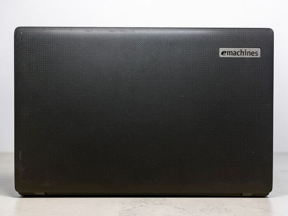 Ноутбук Б-класс Acer eMachines e729 / 15.6" (1366x768) TN / Intel Pentium P6200 (2 ядра по 2.13 GHz) / 4 GB DDR3 / 120 GB SSD / Intel HD Graphics / WebCam б/у | Зображення 3