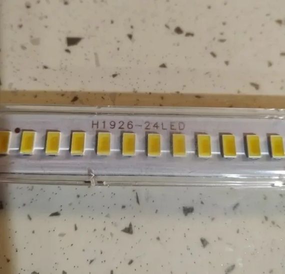 Мини фонарик на 24 светодиодов, USB лампа, LED светильник (теплый желтый свет) | Зображення 3