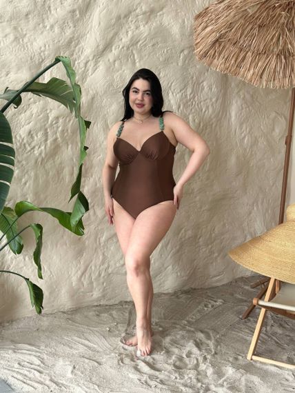 Шоколадний суцільний купальник PLUS SIZE з формованимим чашками та утяжкою | Зображення 3