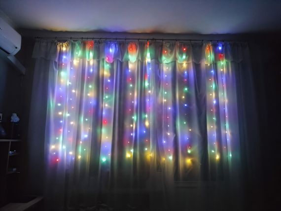 Гирлянда штора 2x1.5 метра, 150LED, "светодиодные капли" от USB, мульти цвет, 8 режимов + пульт | Зображення 1