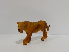 Тварини дикі Q9899-297 Animal Model, 1 штука (6902299130168) Левиця Вид 3