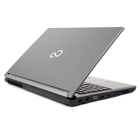 Мобільна робоча станція Fujitsu Celsius H760 / 15.6" (1920x1080) IPS / Intel Core i7-6820HQ (4 (8) ядра по 2.7 - 3.6 GHz) / 16 GB DDR4 / 512 GB SSD / nVidia Quadro M1000M, 2 GB GDDR5, 128-bit / WebCam б/в | Зображення 3