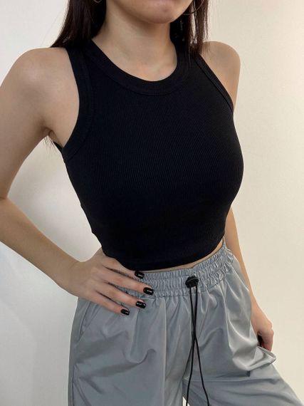 Женская короткая майка-топ в рубчик SSH516 цвет черный, размер onesize 42/46 | Зображення 2