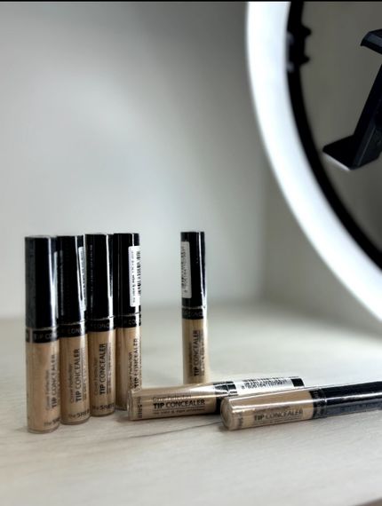 Консилер Для Маскування Недоліків The Saem Cover Perfection Tip Concealer 6,5g 1.25 Light Beige | Зображення 1