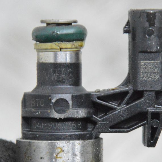 Форсунка 1.0 TSI Seat Leon Форсунка Сеат Леон 04E906036R | Зображення 1