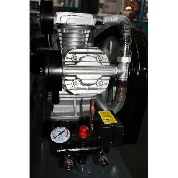 Компресор виского тиску ремінний GTM KC3090-220L (220 л, 900 л/хв, 7.5 кВт, 380-400 В) | Зображення 2