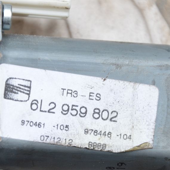 Моторчик склопідйомника передній лівий Seat Ibiza III 2002-2008 Мотор склопідйомника Сеат 6L2959802 | Зображення 2