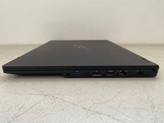 Ноутбук Б-класс Fujitsu LifeBook U757 / 15.6" (1920x1080) IPS / Intel Core i5-7200U (2 (4) ядра по 2.5 - 3.1 GHz) / 8 GB DDR4 / 256 GB SSD / Intel HD Graphics 620 / WebCam / HDMI б/у | Зображення 3