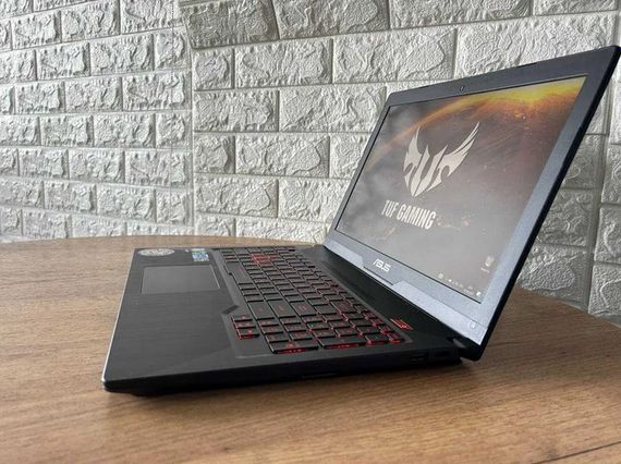 Ноутбук Asus TUF FX503V 15.6" IPS 120Hz i5 7300HQ 8Gb SSD128Gb+HDD1Tb GTX 1060  Б/В | Зображення 1