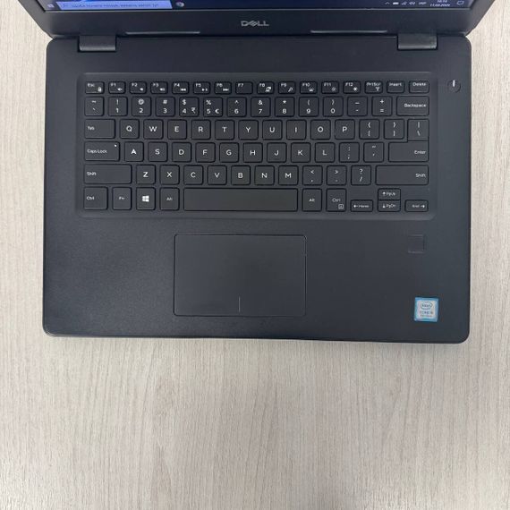 Ноутбук Б-класс Dell Latitude 3490 / 14" (1920x1080) IPS / Intel Core i5-8250U (4 (8) ядра по 1.6 - 3.4 GHz) / 8 GB DDR4 / 256 GB SSD / Intel UHD Graphics 620 / WebCam б/у | Зображення 2