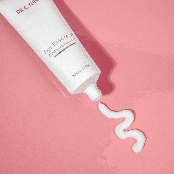 Очищающее средство для лица со скрабирующим эффектом Farmasi Age Reversist 80 мл | Зображення 1