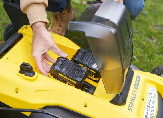 Газонокосарка акумуляторна Stanley FATMAX c АКБ та ЗП SFMCMWS251M | Зображення 5