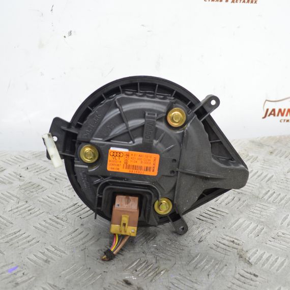 Мотор вентилятора пічки Audi A4 b6 b7 2000-2009 моторчик пічки Ауді а4 б6 б7 8E1820021E | Зображення 1