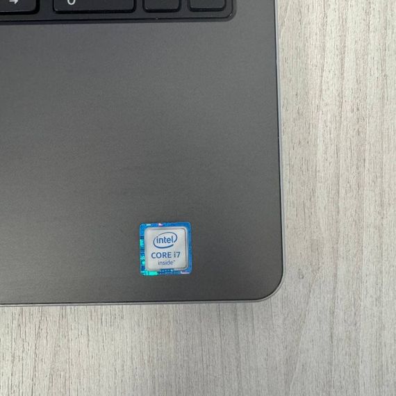 Игровой ноутбук Б-класс Dell Inspiron 5559 / 15.6" (1920x1080) IPS / Intel Core i7-6500U (2 (4) ядра по 2.5 - 3.1 GHz) / 8 GB DDR3 / 256 GB SSD / AMD Radeon R5 M335, 4 GB DDR3, 64-bit б/у | Зображення 2