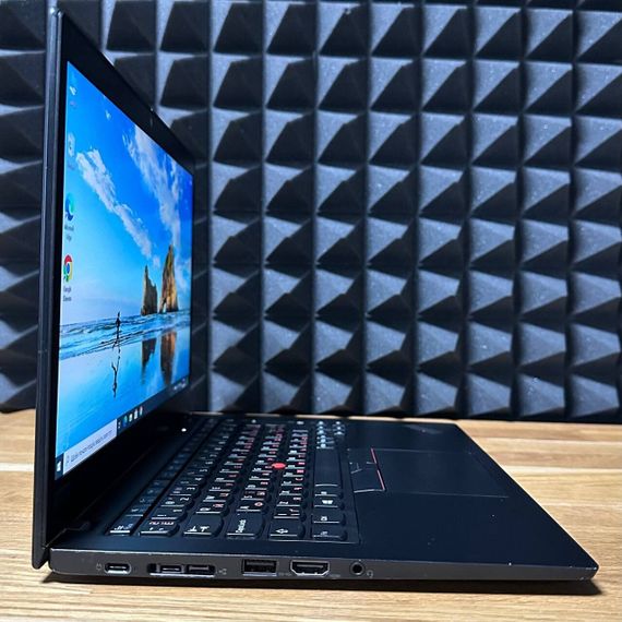 Ультрабук Б-клас Lenovo ThinkPad Х395 / 13.3" (1920x1080) TN / AMD Ryzen 5 PRO 3500U (4 (8) ядра по 2.1 - 3.7 GHz) / 8 GB DDR4 / 256 GB SSD / AMD Radeon Vega 8 Graphics / WebCam б/в | Зображення 4