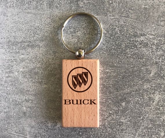 Деревянный брелок с логотипом BUICK  (15010102029) | Зображення 1