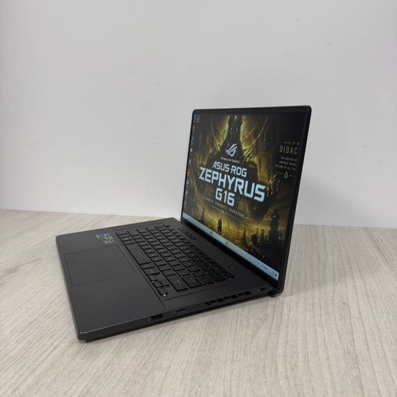 Игровой ноутбук Asus ROG Zephyrus G16 GU603VI / 15.6" (1920x1080) IPS / Intel Core i7-13620H (10 (16) ядер по 3.6 - 4.9 GHz) / 16 GB DDR5 / 512 GB SSD M.2 / nVidia GeForce RTX 4070, 8 GB GDDR6, 128-bit / WebCam б/у | Зображення 4