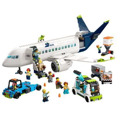 Конструктор LEGO City Пасажирський літак 913 деталей (60367) | Зображення 1