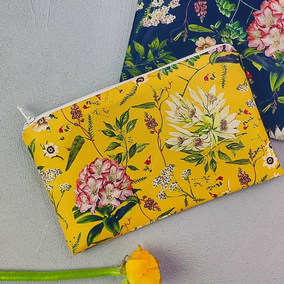 Косметичка жіноча Квіти на жовтому фоні 20х12 см (K_21M033)