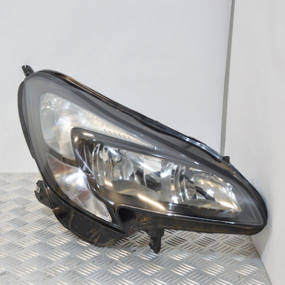 Фара права Opel Corsa E 2014-2019 LED Фара передня права Опель Корса Е 13381336