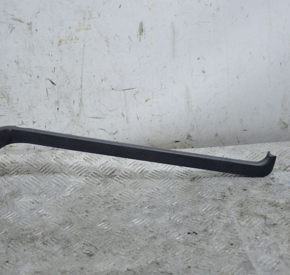 Молдинг скла передніх лівих дверей Ford Transit 6 2000-2006 Накладка дверей Форд Трансит YC1521117BFY | Зображення 2