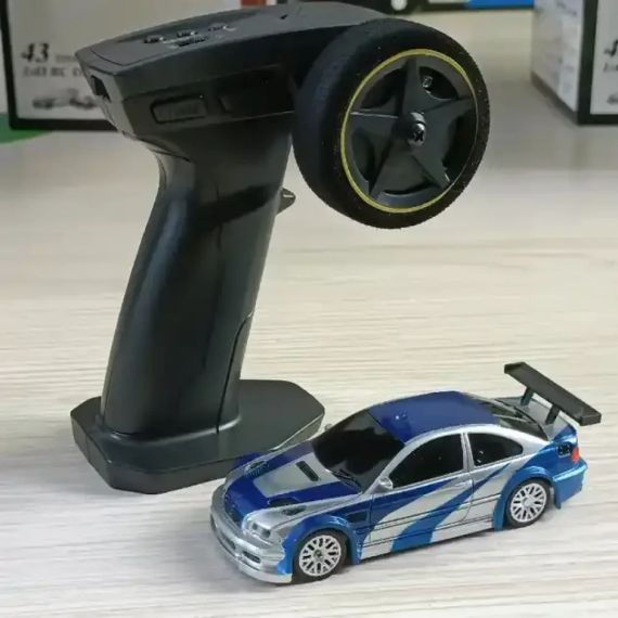 Машинка на радіоуправлінні Jiabaile Drift Car 1:43 – для дрифту, швидкість до 10 км/год синя | Зображення 2