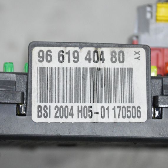 Блок запобіжників BSI 2004 H05 Peugeot 307 2001-2008 Модуль БСІ Пежо 307 9661940480 | Зображення 1
