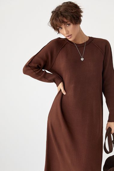Трикотажна довга сукня вільного фасону - коричневий цвет, ONE SIZE (є розміри) | Зображення 2