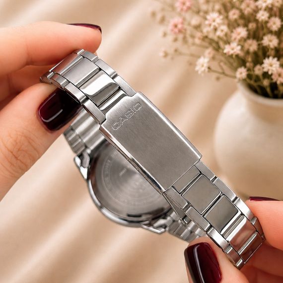 Жіночий годинник Casio LTP-1303D-4A | Зображення 5