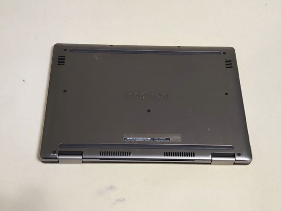 Ноутбук-трансформер Dell Inspiron 13 7378 2-in-1 / 13.3" (1920x1080) IPS Touch / Intel Core i5-7200U (2 (4) ядра по 2.5 - 3.1 GHz) / 8 GB DDR4 / 256 GB SSD / Intel HD Graphics 620 / WebCam б/у | Зображення 6