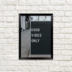 Постер у рамці Good vibes only A3 (MT3_ART025_BL)