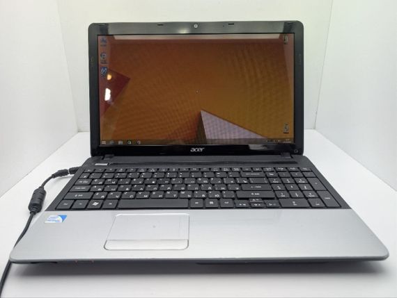 Ноутбук Б-класс Acer Aspire E1-531 / 15.6" (1366x768) TN / Intel Pentium B960 (2 ядра по 2.2 GHz) / 8 GB DDR3 / 500 GB HDD / Intel HD Graphics / WebCam / DVD-ROM / АКБ не держит б/у | Зображення 1