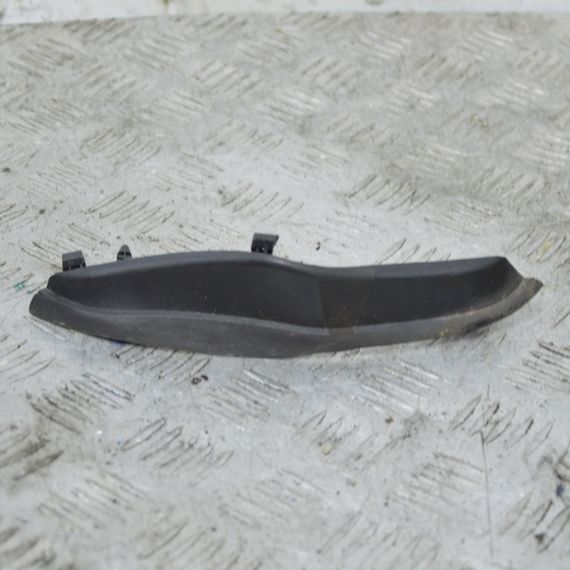 Накладка під лобове скло ліва Renault Laguna III 2007-2015 Жабо лобового скла ліва Рено 668620005R