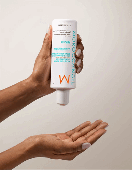 Увлажняющий восстанавливающий кондиционер Moroccanoil Moisture Repair Conditioner (500 ml) | Зображення 2
