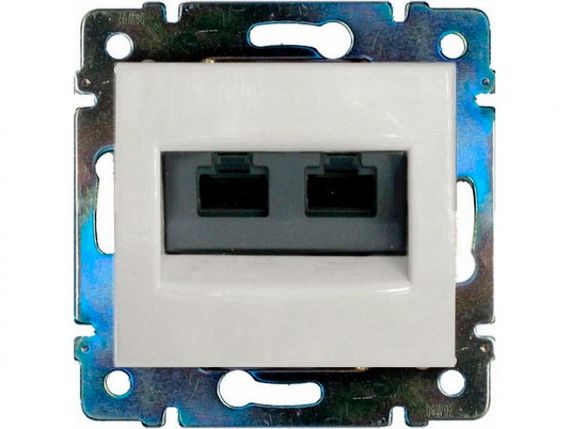 Розетка компьютерная белая RJ45 кат 5 UTP-1 774230 Валена