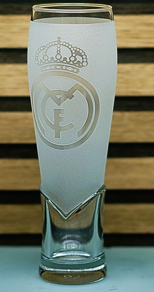 Пивний келих крафтовий 440 мл Реал Мадрид Real Madrid з гравіюванням подарунок для фаната ФК  футбольний матовий | Зображення 2