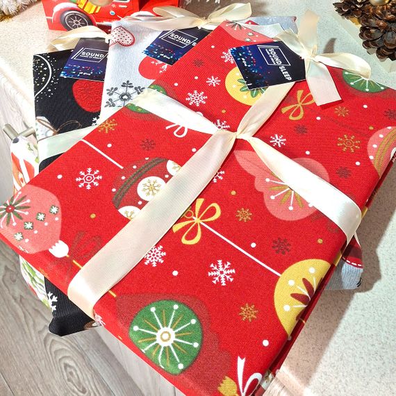 Скатертина SoundSleep Christmas Balls новорічна водостійка 110х140 см червона (2800004658577) | Зображення 9