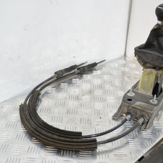 Куліса коробки перемикання передач Volkswagen Golf V Passat B6 2003-2010 Механізм перемикання КПП Фольксваген Гольф 1K0711091A | Зображення 2