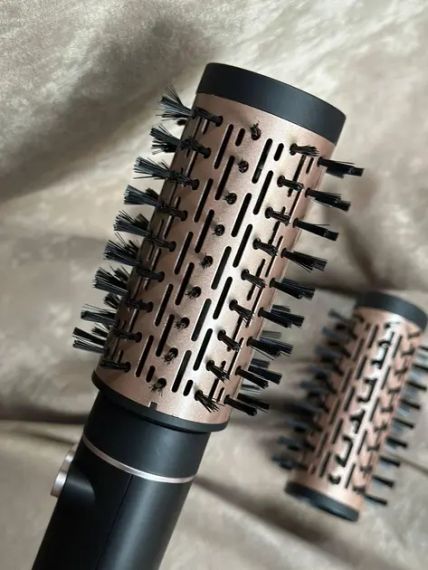 Фен браш стайлер з насадкою, що обертається RAF R.421 електричний гребінець Чорний 1000 Вт | Зображення 2