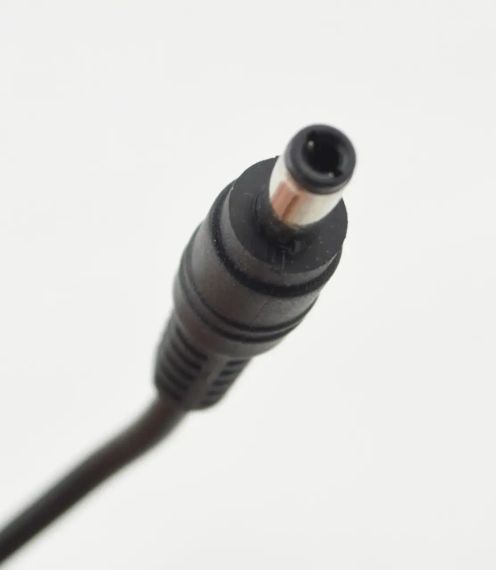 Блок живлення для ноутбука Toshiba UKC 19 V 4.74 A 5.5x2.5 | Зображення 1