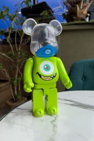 Bearbrick Disney Pixar Monsters дизайнерська статуетка ведмідь Беарбрік 28 см mb028 зелена