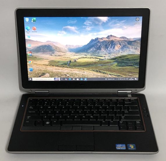 Ноутбук Dell Latitude E6320 / 13.3" (1366x768) TN / Intel Core i5-2520M (2 (4) ядра по 2.5 - 3.2 GHz) / 8 GB DDR3 / 320 GB HDD / Intel HD Graphics 3000 / DVD-ROM б/у | Зображення 1