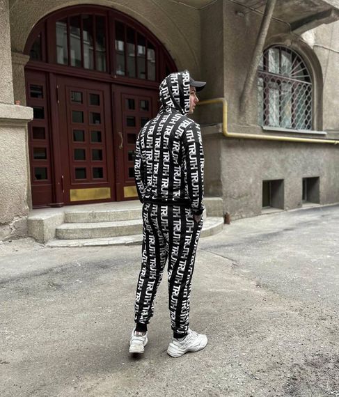 Костюм | Зображення 1