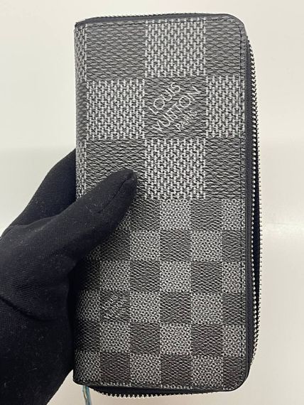 Вертикальний гаманець Louis Vuitton Zippy сірий | Зображення 4