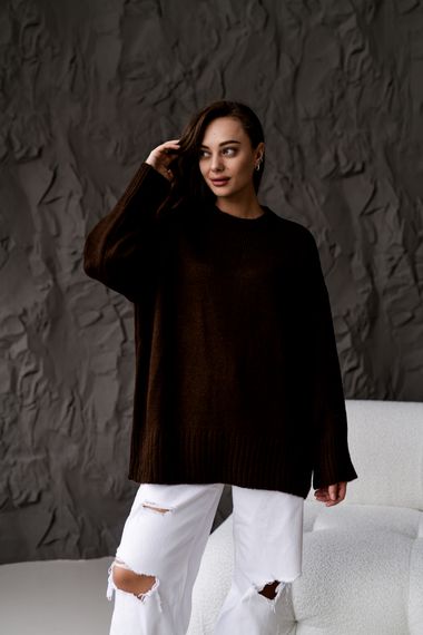 Светр жіночий