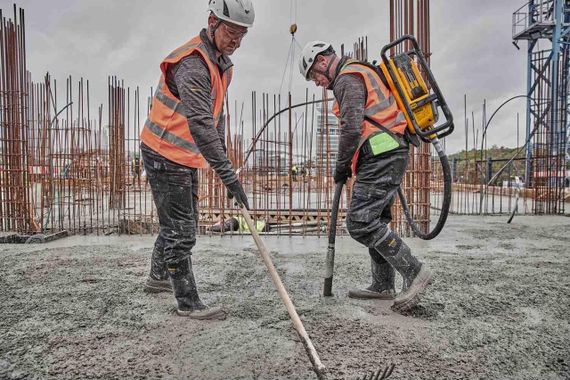 Вібратор-рюкзак глибинний акумуляторний POWERSHIFT DeWALT DCPS310N | Зображення 7
